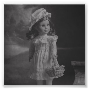 Vintage-Stil Doll Porträtt - Rebecca with Flowers Fototryck