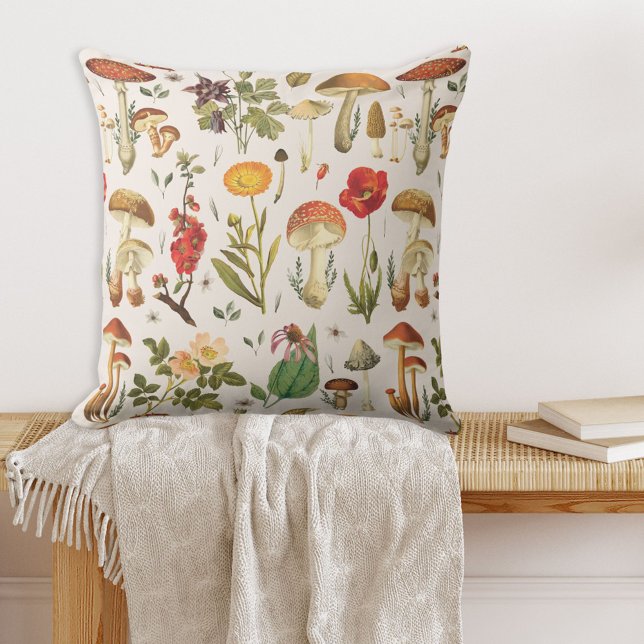 Vintage Svamp- och Vildblommotiv Kudde (In situ)