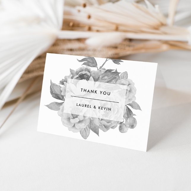 Vintage Svart och Vitt Blommigt Tack Kort (Skapare uppladdad)