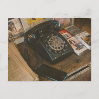 Vintage svart ratttelefon vykort