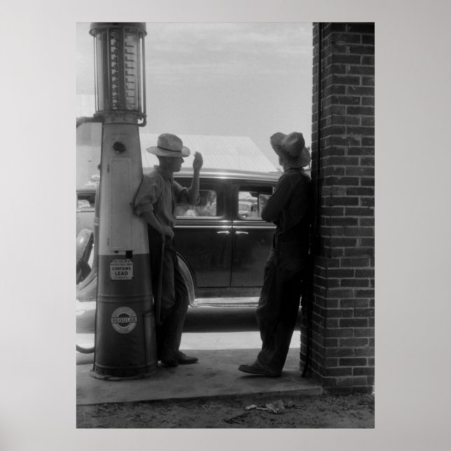 Vintage Synlig gaspump och bil 1940-talet Poster (Framsidan)