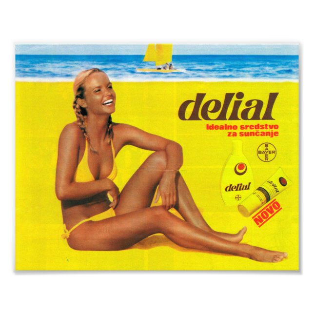 Vintage Tanning Beach Girl Fototryck (Framsidan)