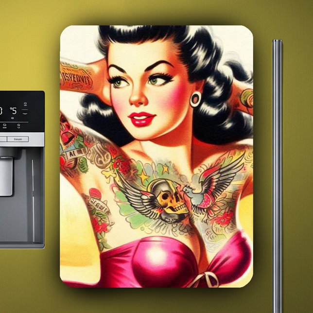 Vintage Tatuerad Pinup Magnet (Skapare uppladdad)
