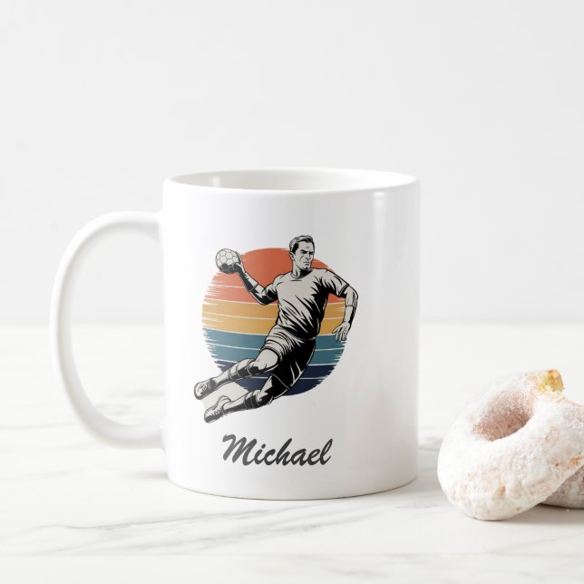 Vintage Trendig Modern Handball Player-Personlig Kaffemugg (Med munk)