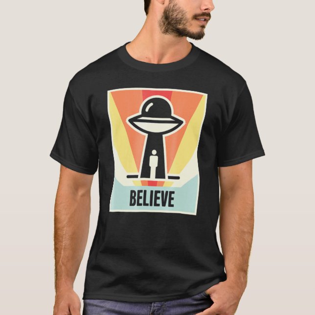 Vintage Tro Alien Ufo T Shirt (Framsida)