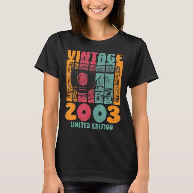 Vintage Underbarare Hits 2003 Retro Birthday T Shirt (Framsida)