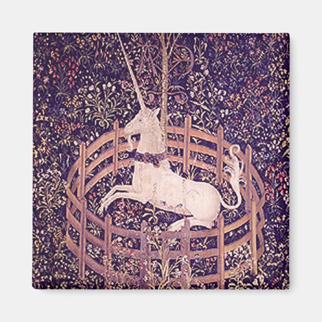 Vintage Unicorn in Captivity Tapestry Magnet (Framsidan)