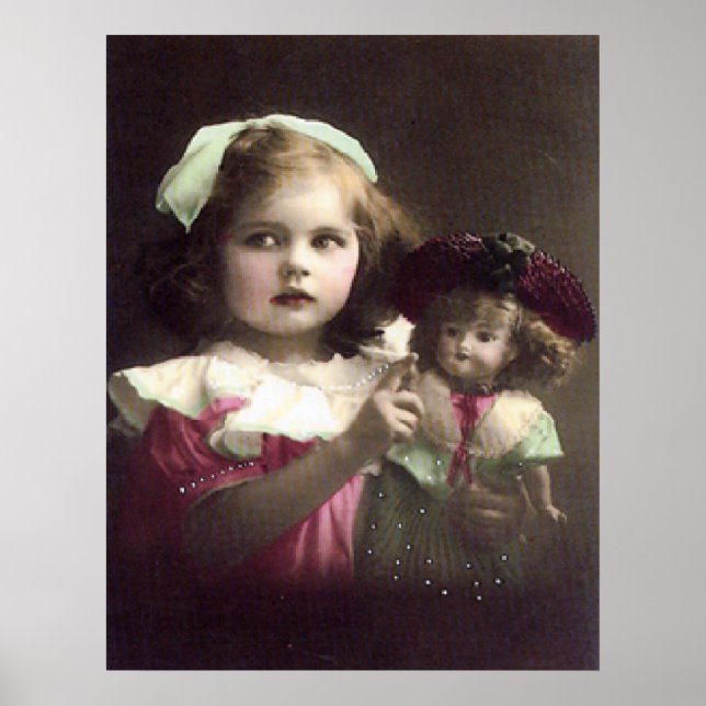 Vintage Victorian Girl with Doll Art Print Poster (Framsidan)
