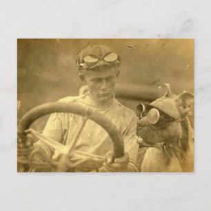 Vintage Victorian Hund och Man Driving Car Vykort