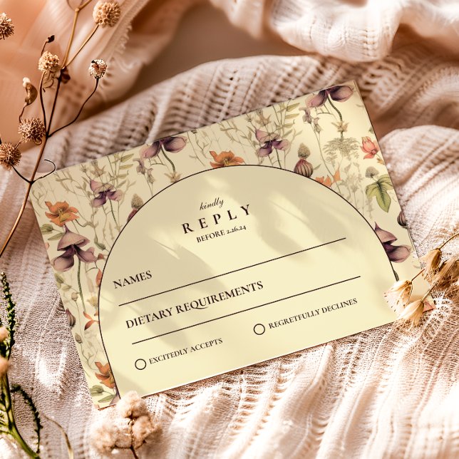 Vintage Vildblomsterbåge Elegant Bröllop OSA Kort (Skapare uppladdad)
