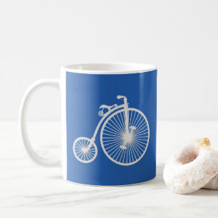 Vintage Vit cykel på blå Kaffemugg