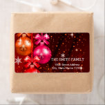 Vintage Vita Snö Glitter-julen i Boll Helgdag Fraktsedel<br><div class="desc">Det här är Helgdag adressetikett. Den här designfunktionen är ett handskrivet teckensnitt i guld med rulla ram accents på en vit bakgrund i Snö Glitter,  med ett rustiskt texturerat utseende. Anpassningsbar returadress text. Personlig adressetiketter för alla dina utskick.</div>