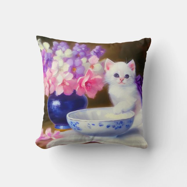 Vintage White Kitten med Lila Ribbon Kudde (Framsida)