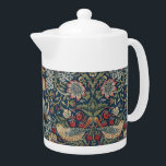 Vintage William Morris Strawberry Thief<br><div class="desc">Vintage William Morris Strawberry Thief - William Morris (1834-1896) var en engelsk textildesigner, poet novelist, översättare och social-aktivist och bidrog i hög grad till återupplivandet av traditionell brittisk textilkonst och produktionsmetoder. En stor del av hans arbete återfinns på konstgallerier och konstmuseer och hans formgivning är fortfarande under produktion. Även om...</div>