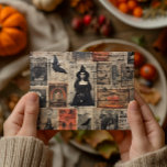 Vintage Witch Frimärke Halloween Decoupage Vykort<br><div class="desc">Den här designen kan vara personlig om du väljer Redigera design. Du kan också överföra till andra objekt. Kontakta mig på colorflowcreations@gmail.com eller använda alternativet chatta överst på sidan om du vill ha den här designen på en annan produkt eller behöver hjälp med den här designen. Se mer av mina...</div>