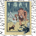 Vintage Wizard of Oz Characters, Gult Brick Road Pussel<br><div class="desc">Vintage illustrerar de klassiska barnens sagor av William Wallace Denslow, från Viktorian Era bok The Wonderful Wizard of Oz av L. Frank Baum. Här gråter den fegt Lejona efter att den unge flickan Dorothy har slagit honom i hans näsa efter att den lejona hade tagit upp hennes hund Toto. "Du...</div>