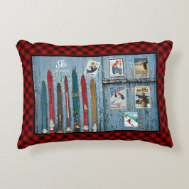 Vintage Wood Skis/ Ski Advertising Poster Prydnadskudde