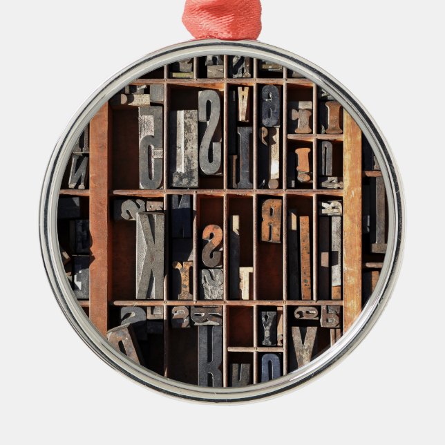 Vintageboktryckkvarter Julgransprydnad Metall (Framsidan)