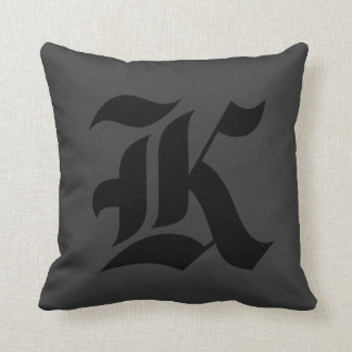 Vintageengelska märker K, b-monogram Kudde