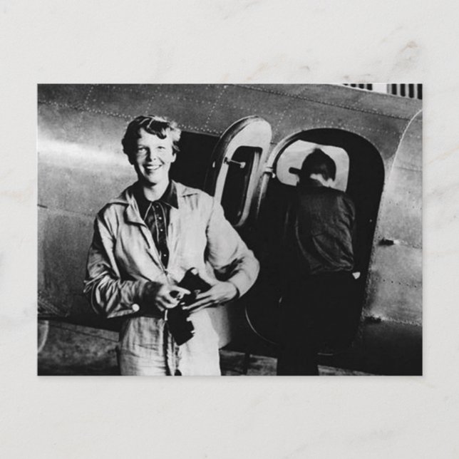 Vintagefoto av Amelia Earhart Vykort (Framsida)