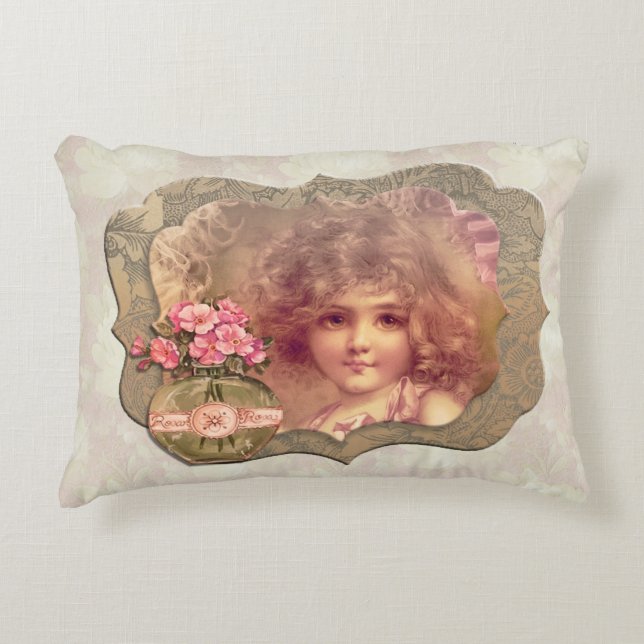 VintageGirl Framed Soft Blommigt Prydnadskudde (Framsidan)