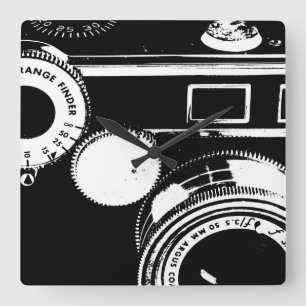 Vintagekameran Argus C3 tar tid på Fyrkantig Klocka
