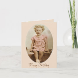 Vintageliten flicka i kort för