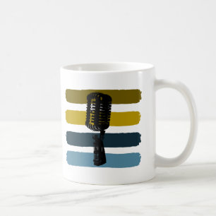 Vintagemikrofon och randmugg kaffemugg