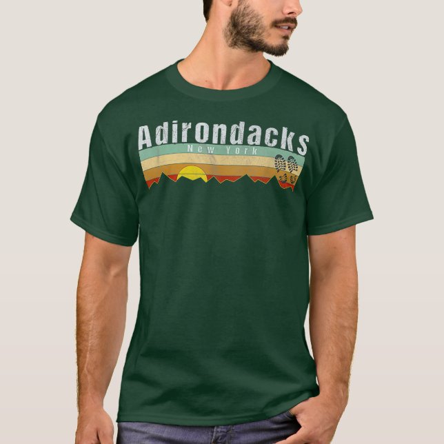 Vintagen Adirondacks Hiking Gift T Shirt (Framsida)