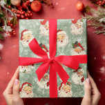 Vintagen Damask vid jultomten Presentpapper<br><div class="desc">Den här designen kan vara personlig genom att välja det andra alternativet för anpassning. Du kan också överföra till andra objekt. Kontakta mig på colorflowcreations@gmail.com eller använda alternativet chatta överst på sidan om du vill ha den här designen på en annan produkt eller behöver hjälp. Se mer av mina design...</div>