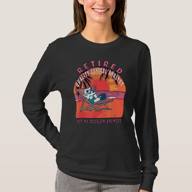 Vintagen Retiremen Retrött Quality Control Analyst T Shirt (Framsida)