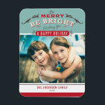 Vintagen ska vara ren och skär julfoto magnet<br><div class="desc">Var ärlig, var ljus | Ta med dig en gnutta helgdag till ditt hem med Anpassadet Photo jul Magnet! Med den här magneten får du perfekt att visa omhuldade minnen. Du kan anpassa den med ditt favoritfoto, skapar det som ett unikt tillägg till din helgdag-dekoration. Den här fotojulmagneten har vintage-typografi....</div>