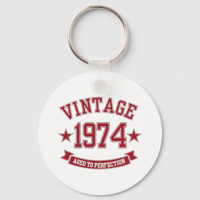 Vintagens Åldras till Perfection 1974 Nyckelring (Framsida)