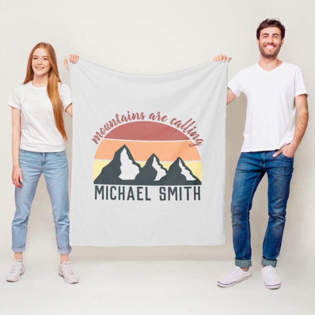 Vintagens pastellberg kallar monogram grått fleecefilt (På plats)