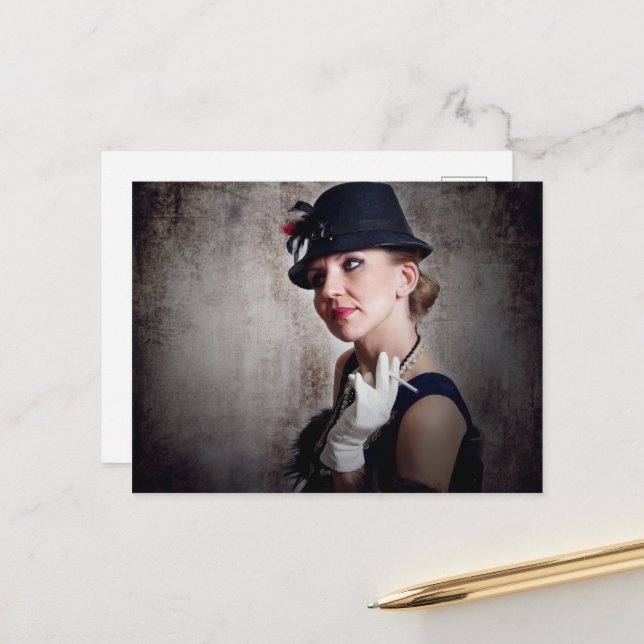 Vintagens retrokvinna vykort (Fram/Back In Situ)