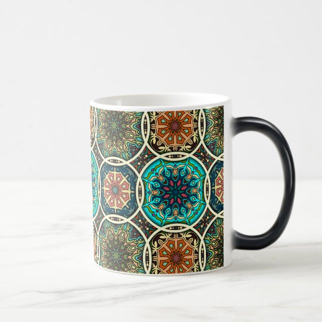 Vintagepatchwork med blom- mandalainslag magisk mugg (Höger)
