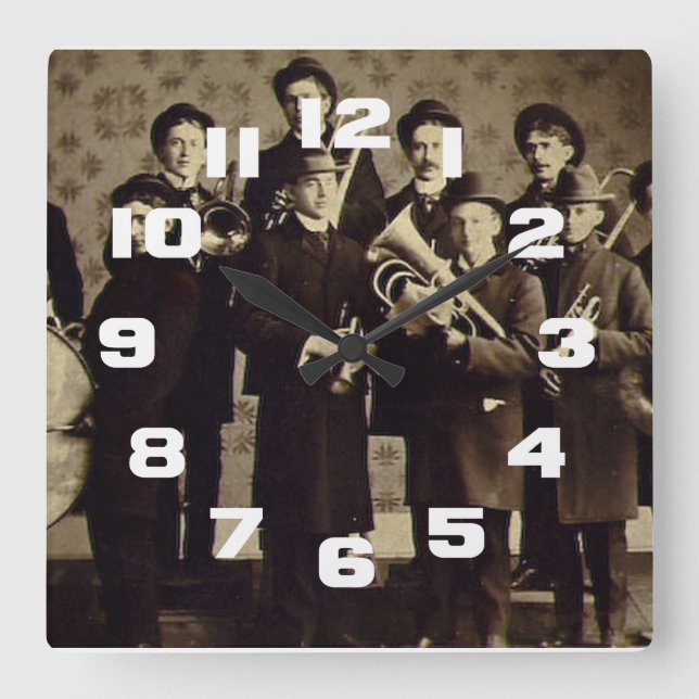 Vintagepojkemässingsmusikband Warsaw Indiana Fyrkantig Klocka (Framsida)