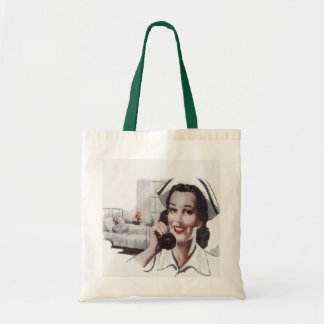 Vintagesjukhussalsjuksköterskan ringer på tygkasse