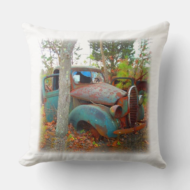 VintageThirtiesturkos och rostar skrotenbilen Kudde (Framsida)