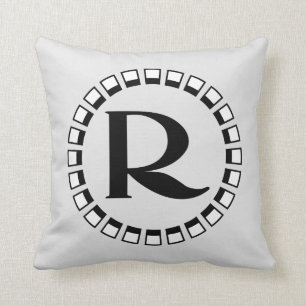 Vintagevänd av århundradet, monogram R Kudde