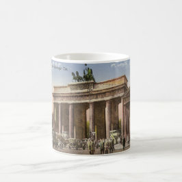 Vintagevykort av den Brandenburger toren Berlin Kaffemugg