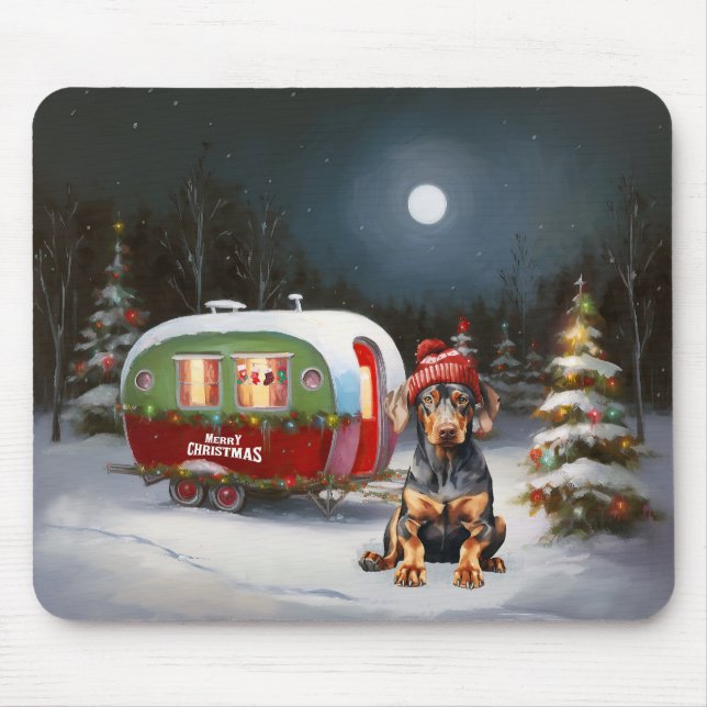 Vinter Doberman Karavan Juläventyr Musmatta (Framsidan)