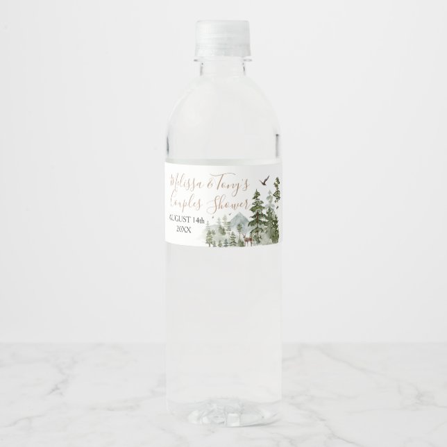 Vinter Tallträdsäventyr Väntar Par Babyshower Vattenflaska Etikett (Framsida)