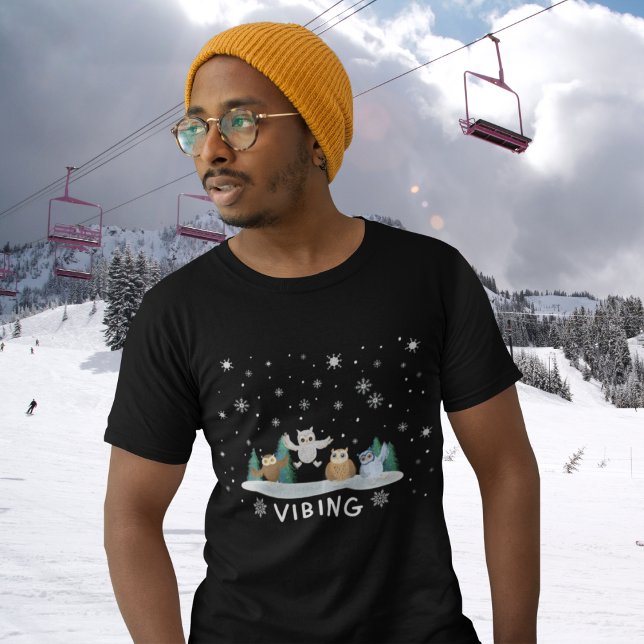 Vinter-Uggla isfjällning vid vinter-vinter T Shirt (Skapare uppladdad)