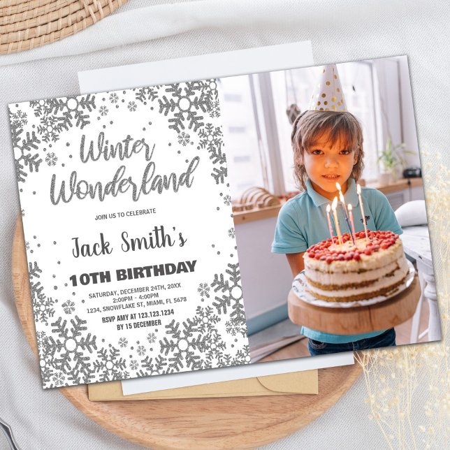 Vinter Wonderland Birthday-inbjudningar med foto Inbjudningar (Winter Wonderland Birthday Invitations w Photo)