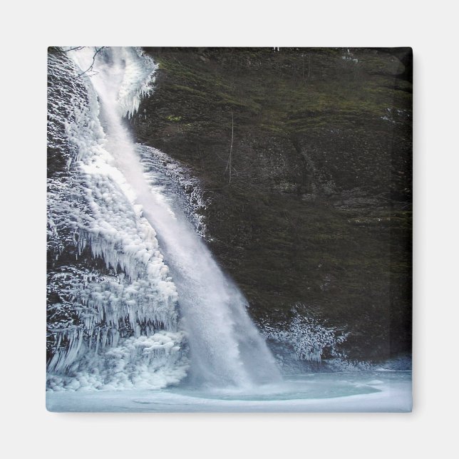 Vinter Wonderland vid Horsetail Falls Magnet (Framsidan)