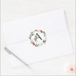 Vinterberries Monogram A Smårunda etiketter<br><div class="desc">Den här uppsättningen 20 små 1, 5-tums runda engramsförseglingar har en ljusröd och skogsbergsbrödande vinter-grönt med en dekorativ sage-grönt som första början.</div>