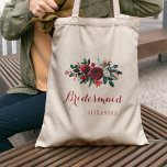 Vinterbröllop med rödpeonbukett tygkasse<br><div class="desc">Rustic elegant blommigt bröllop snyggt bridesmaid/maid of honor/blomma tote bag med vattenfärgad burgundi och vit peonies vinterbouquet med säsong gräs bir grönt, röda bär och löv och med din grenar. Fyll i informationen på plats. Du kan välja att anpassa den ytterligare genom att ändra typsnitt och färg på text. —...</div>
