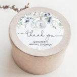 Vintereucalyptus möhippa runt klistermärke<br><div class="desc">Vintereukalyptus möhippa Classic Round Sticker. Matchande objekt är tillgängliga.</div>