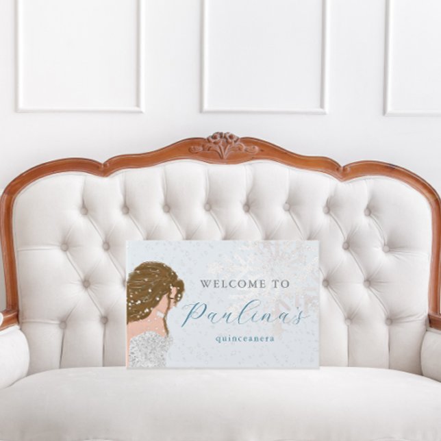 Vinterfallande Snö 15:e födelsedagen Quinceañera B Gästböcker (Coordintating ice blue winter snow birthday quinceanera guest book design is pretty and delicate.)